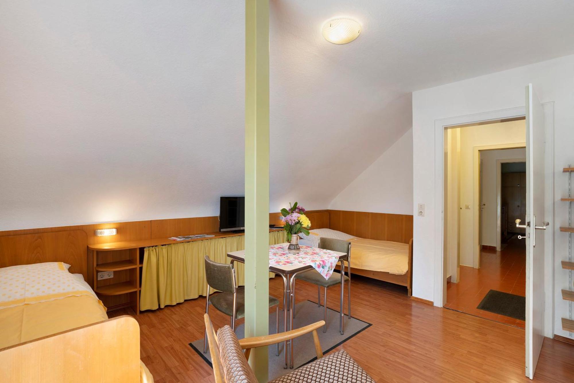 Gaestehaus Hirzel バート・ヴィルトバート エクステリア 写真